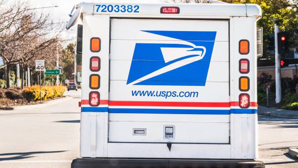 USPS carrier drives nearly 400 miles to deliver lost letters from WWII on his day off